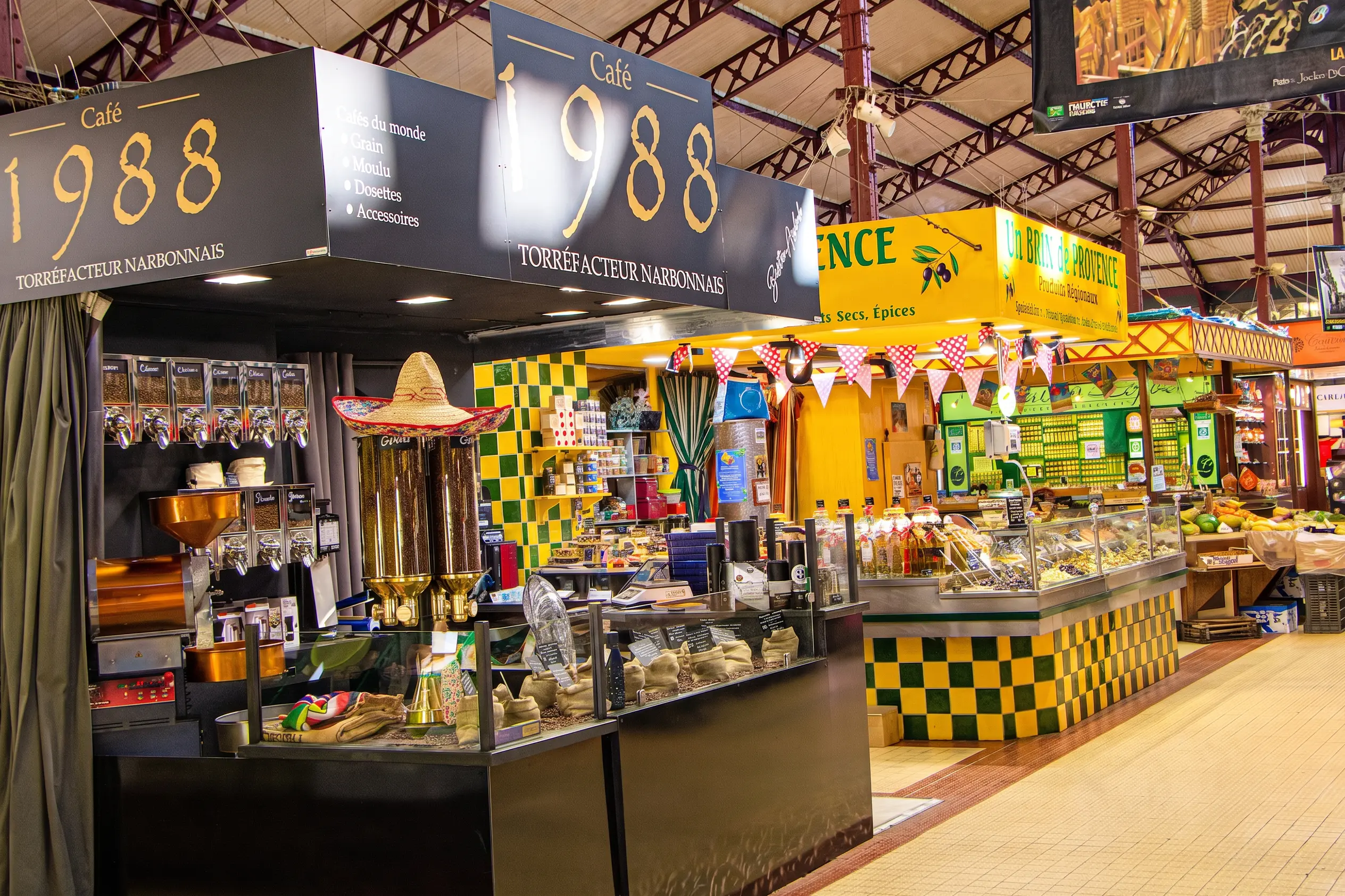 Ambiance stand Café 1988 — Halles de Narbonne